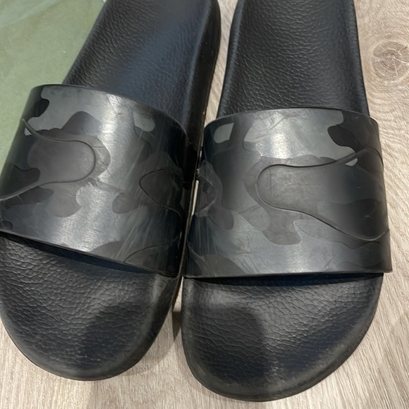Valentino Camo Slides - Picture 4 of 4